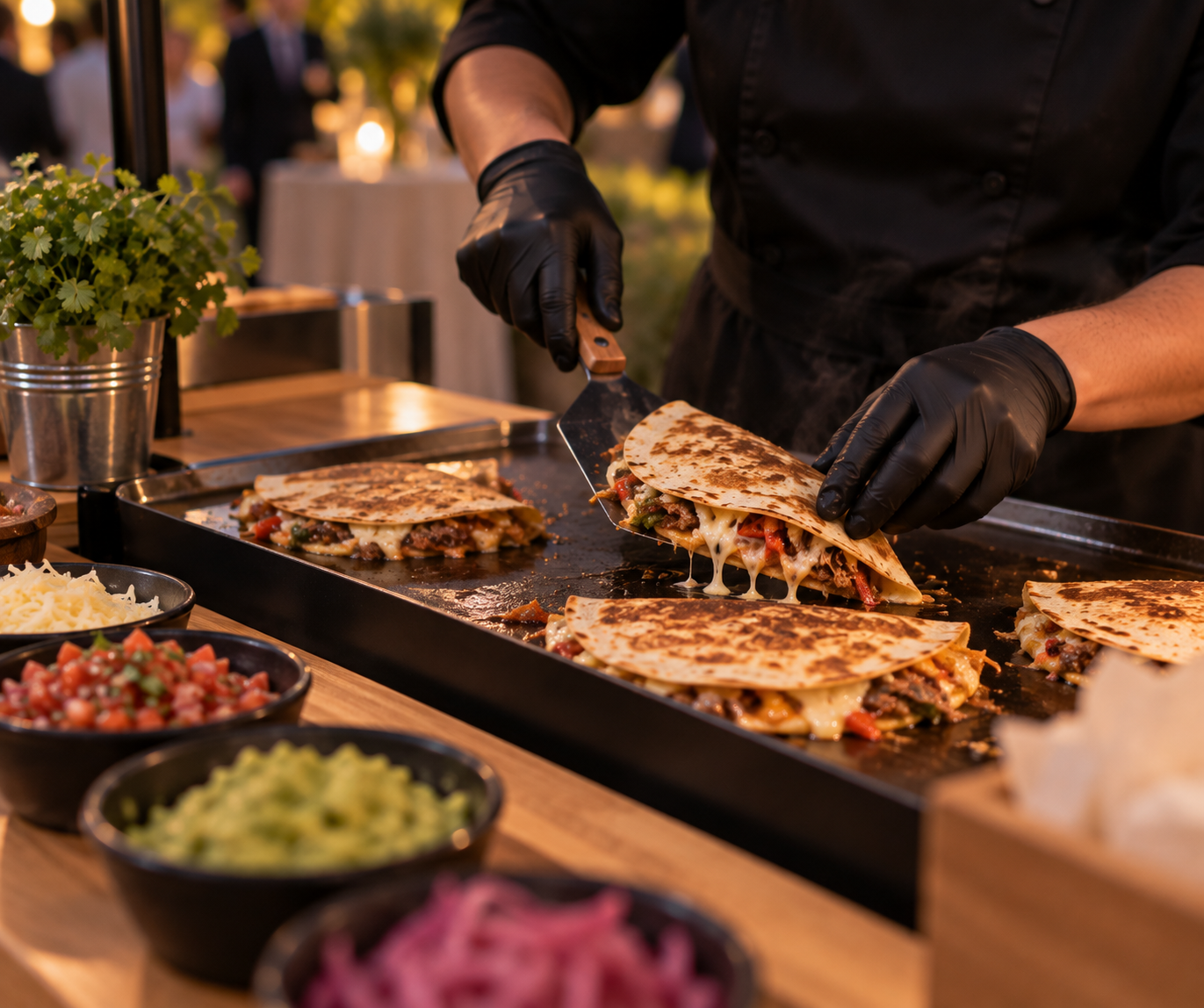 Quesadillas préparées minute sur un stand WSHD Food